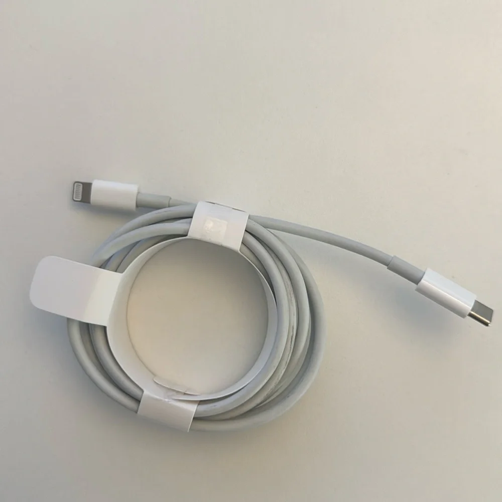 APPLE original USB-C to Lightning Cable (2 m)